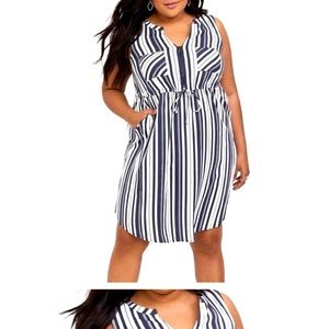 Torrid dress size 1 navy and white dress so summer